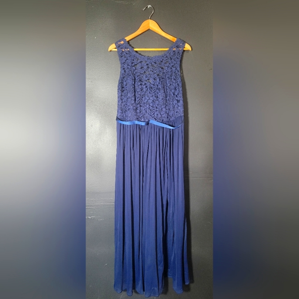 David's Bridal Bridesmaid's Dress